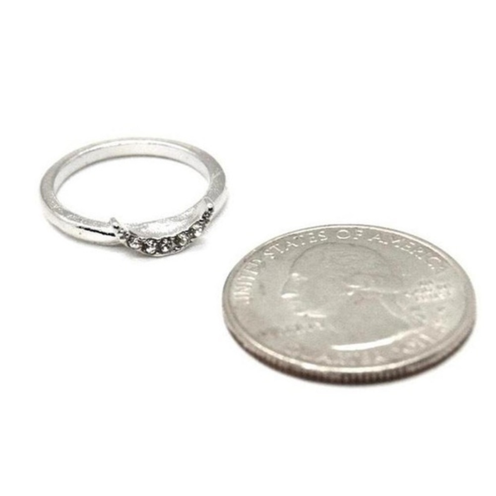 Crescent Moon Ring - Picture 2 of 3
